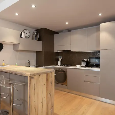 Apartment Elegante Rifugio Shakespeare Con Parcheggio A Trieste
